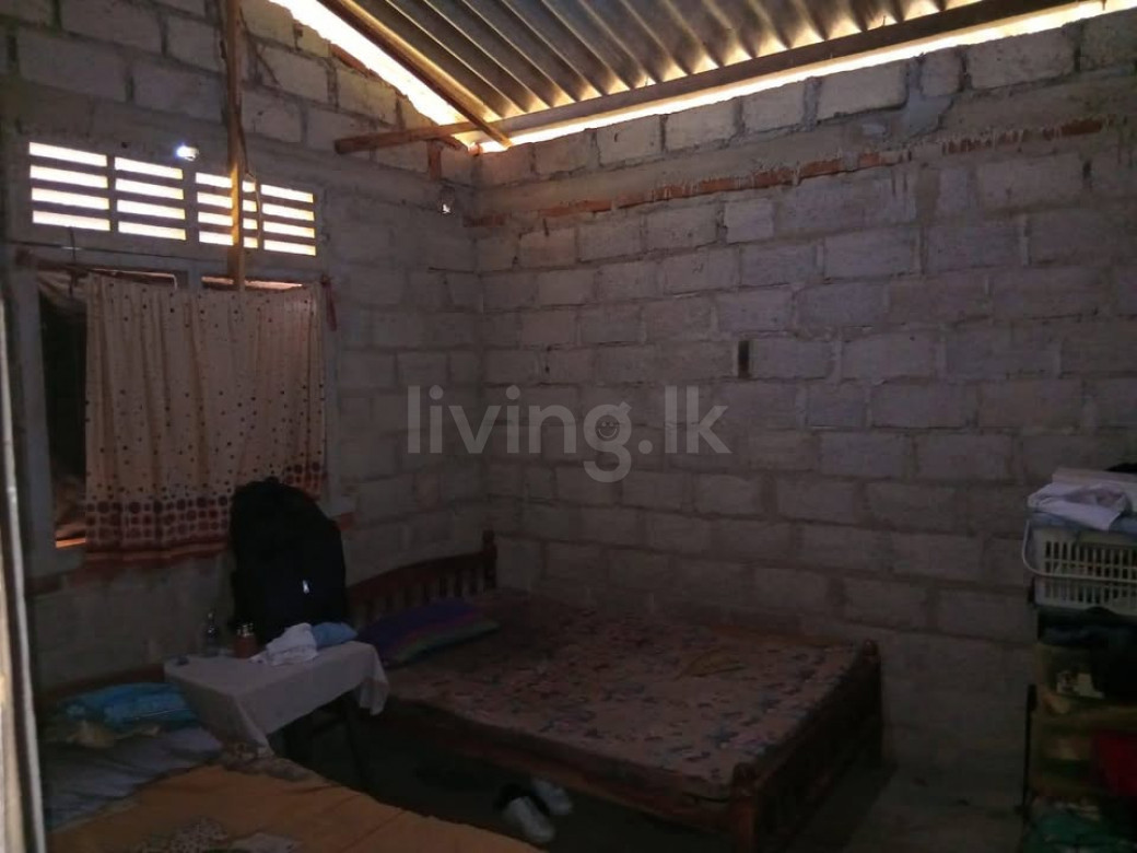 House for sale divulapitiya